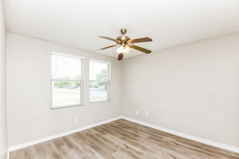 2,015/Mo, 1505 Queen Annes Drive Burleson, TX 76028 Bedroom View 2