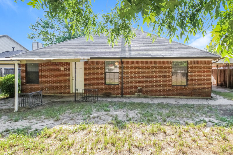 2,455/Mo, 1117 Brittany Drive Denton, TX 76209 Rear View 2