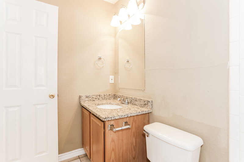 1,940/Mo, 2853 Saint Croix Avenue Lancaster, TX 75146 Bathroom View