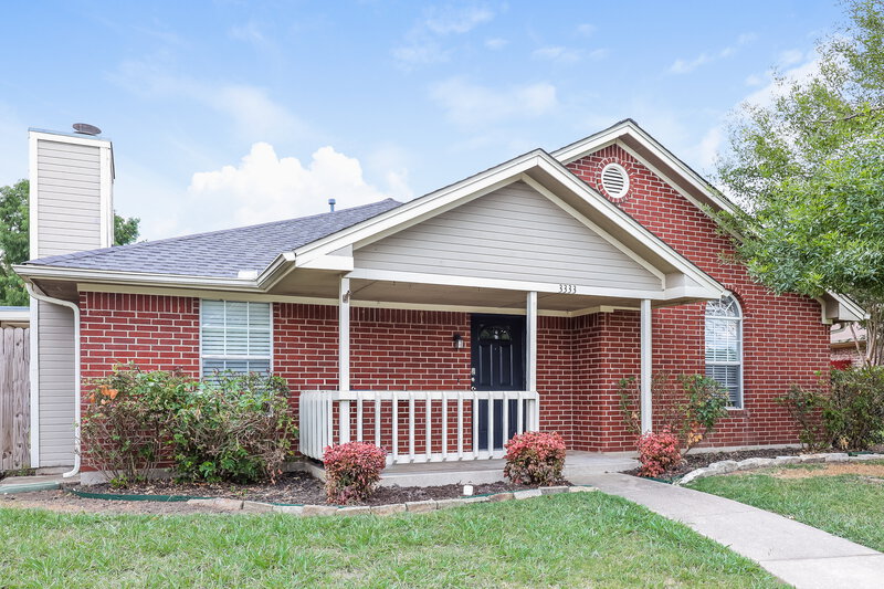 2,165/Mo, 3333 N Bell Avenue Denton, TX 76207 Front View