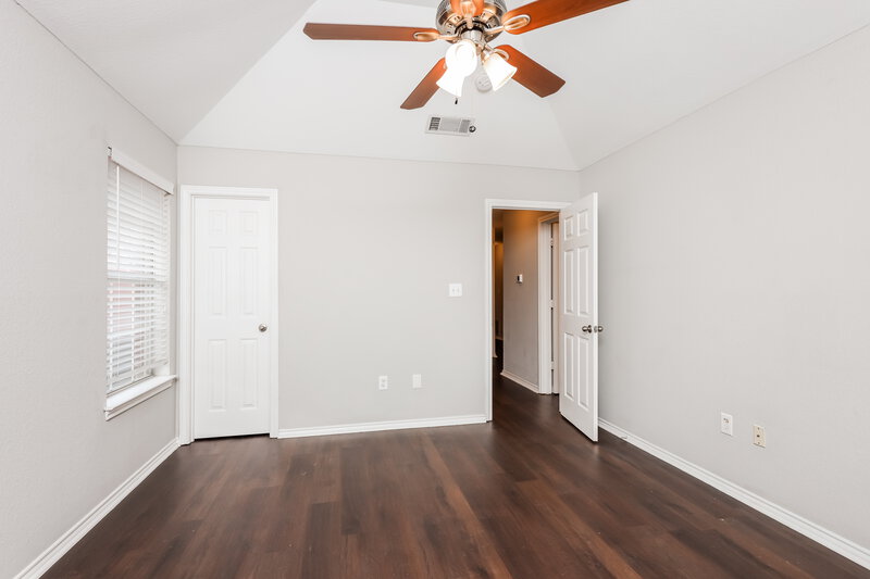 2,165/Mo, 3333 N Bell Avenue Denton, TX 76207 Main Bedroom View 2