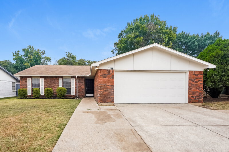 2,080/Mo, 7709 Landmark Ridge Street Fort Worth, TX 76133 External View