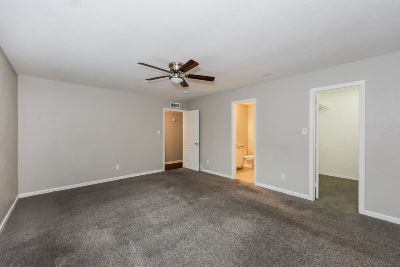 2,225/Mo, 7709 Landmark Ridge Street Fort Worth, TX 76133 Main Bedroom View 2