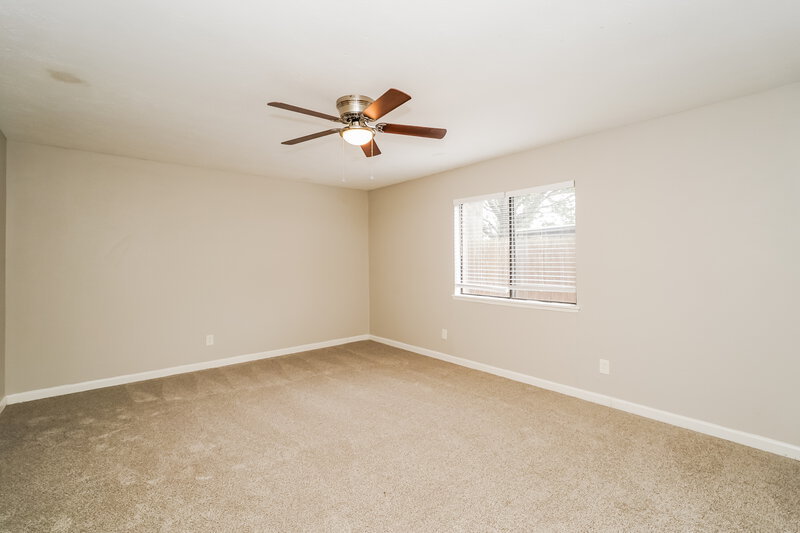 2,080/Mo, 7709 Landmark Ridge Street Fort Worth, TX 76133 Main Bedroom View