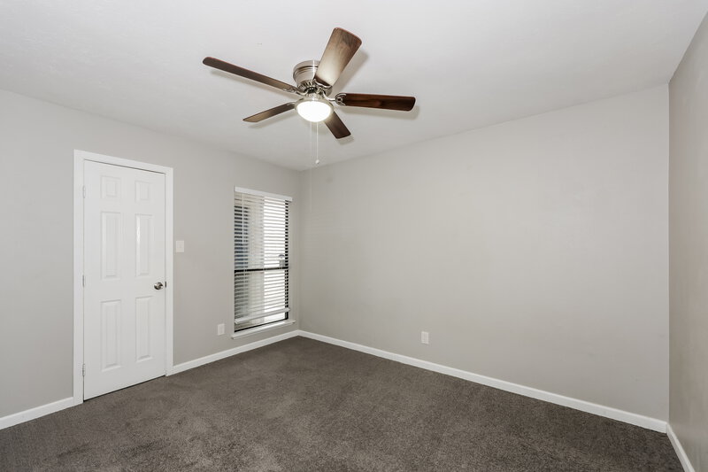 2,225/Mo, 7709 Landmark Ridge Street Fort Worth, TX 76133 Bedroom View