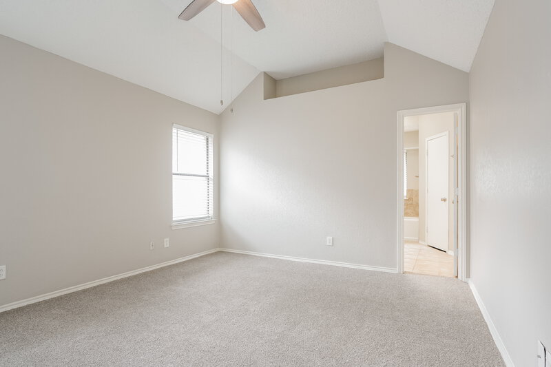 2,405/Mo, 6504 Running Creek Dr Arlington, TX 76001 Main Bedroom View