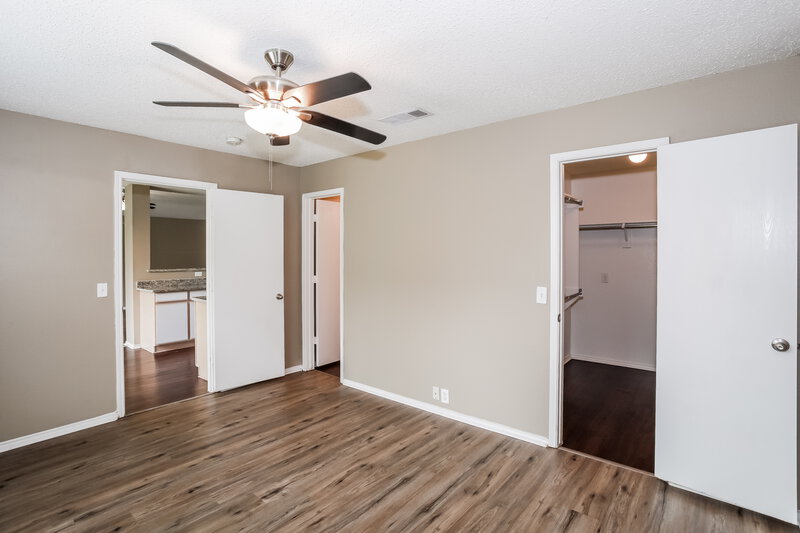 2,205/Mo, 920 Greenbend Drive Denton, TX 76210 Main Bedroom View 2