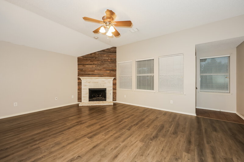 2,730/Mo, 430 Creekwood Court Forney, TX 75126 Living Room View