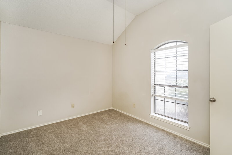 1,995/Mo, 2506 Arapaho Drive Arlington, TX 76018 Bedroom View