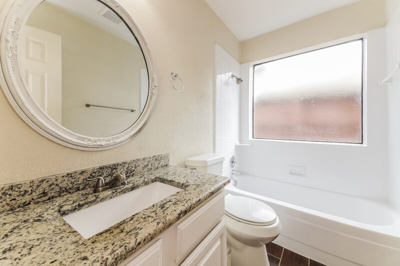 3,530/Mo, 1208 Paintbrush Street Mesquite, TX 75149 Bathroom View