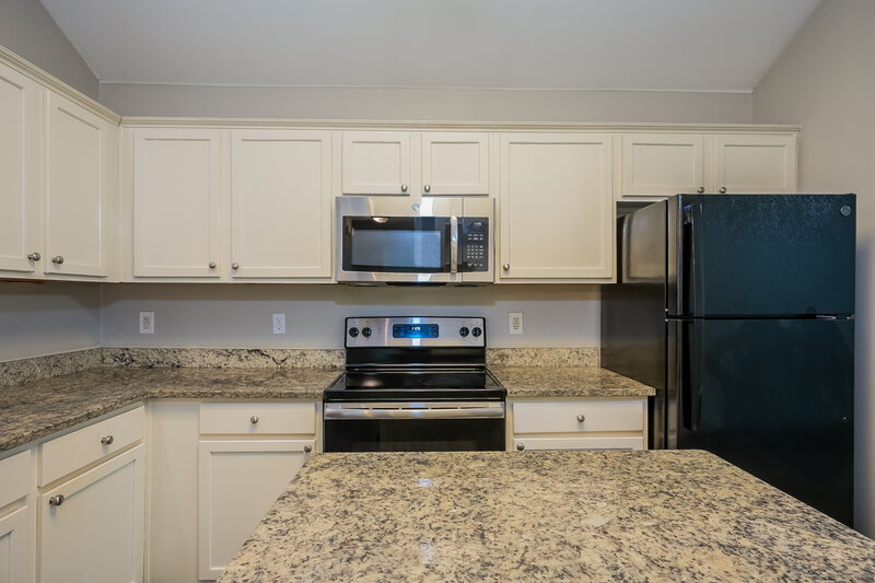 2,340/Mo, 2522 Esquire Drive Arlington, TX 76018 Kitchen View