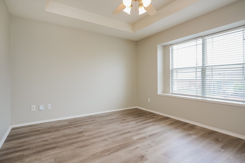 2,340/Mo, 2522 Esquire Drive Arlington, TX 76018 Main Bedroom View