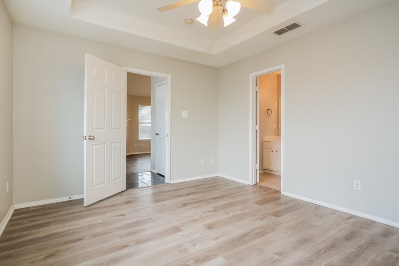 2,340/Mo, 2522 Esquire Drive Arlington, TX 76018 Main Bedroom View 2