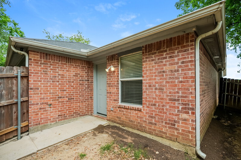 2,340/Mo, 2522 Esquire Drive Arlington, TX 76018 Rear View