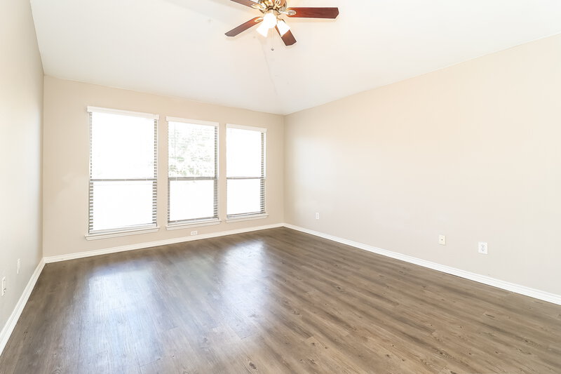 1,890/Mo, 9308 Cynthia Ct Fort Worth, TX 76140 Main Bedroom View