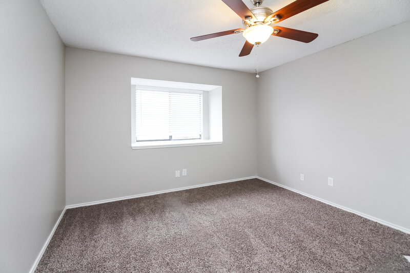 2,195/Mo, 608 McMackin Street Cedar Hill, TX 75104 Master Bedroom View