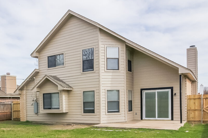2,195/Mo, 608 McMackin Street Cedar Hill, TX 75104 Rear View