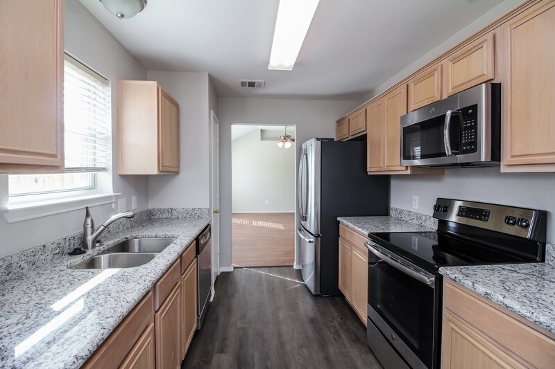2,135/Mo, 240 Amherst Drive Forney, TX 75126 Kitchen View