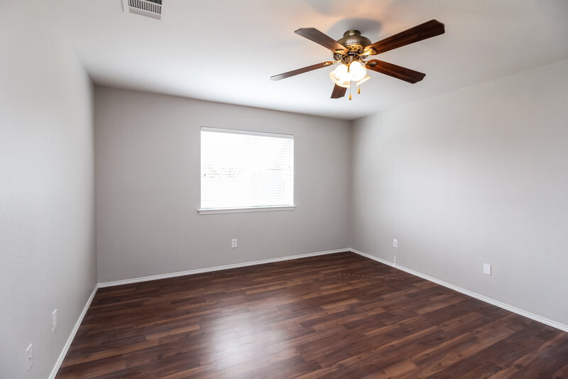 2,135/Mo, 240 Amherst Drive Forney, TX 75126 Master Bedroom View 3