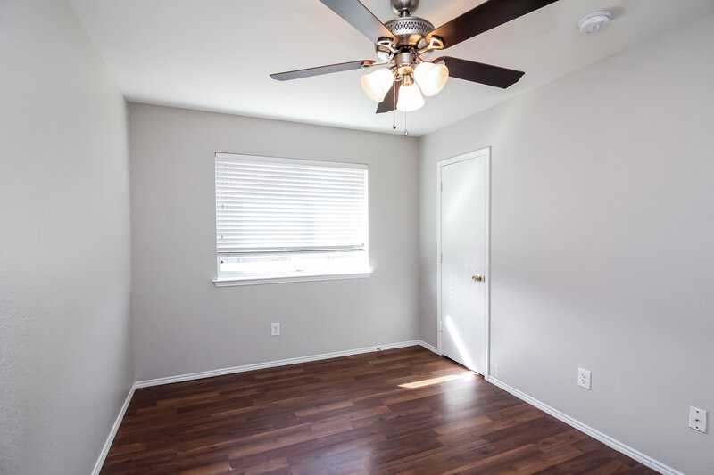 2,135/Mo, 240 Amherst Drive Forney, TX 75126 Bedroom View 3