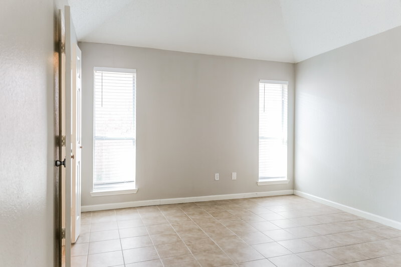 2,050/Mo, 7608 Honeybee Lane Fort Worth, TX 76137 Main Bedroom View