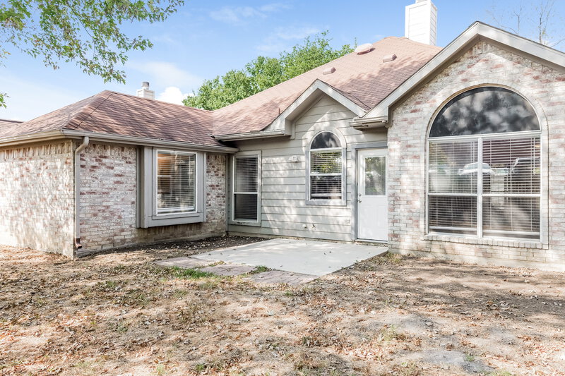 2,050/Mo, 7608 Honeybee Lane Fort Worth, TX 76137 Rear View