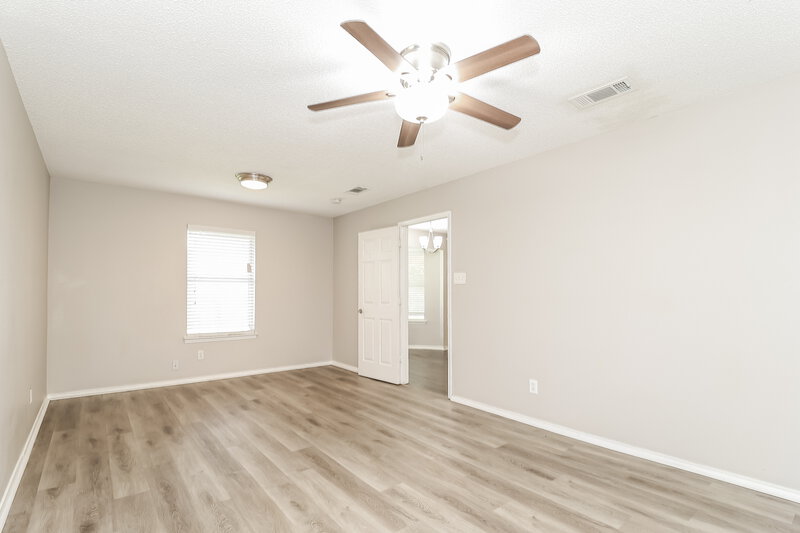 2,235/Mo, 900 Vicksburg Ln Burleson, TX 76028 Main Bedroom View 2