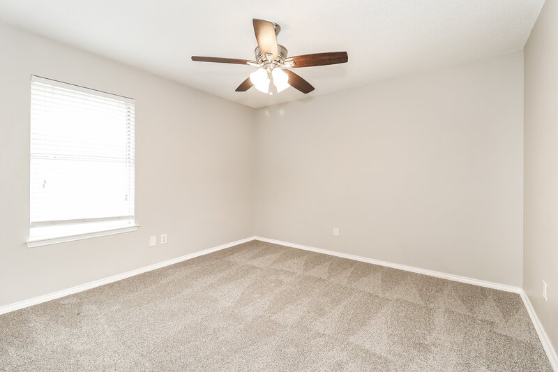 2,235/Mo, 900 Vicksburg Ln Burleson, TX 76028 Bedroom View 3