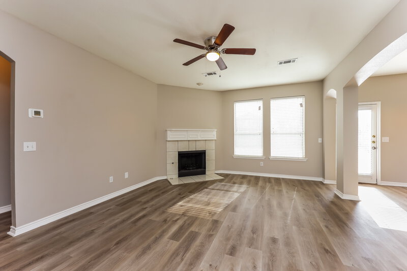 2,775/Mo, 1630 Redwood Drive Corinth, TX 76210 Living Room View