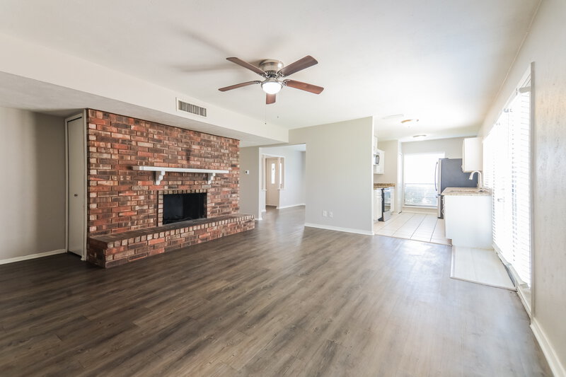 1,935/Mo, 9214 Willowbrook Drive Rowlett, TX 75088 Living Room View 2