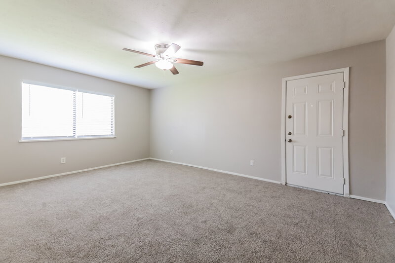 1,935/Mo, 9214 Willowbrook Drive Rowlett, TX 75088 Main Bedroom View