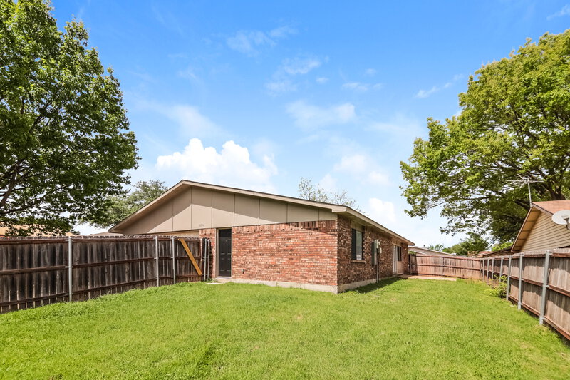 1,935/Mo, 9214 Willowbrook Drive Rowlett, TX 75088 Rear View