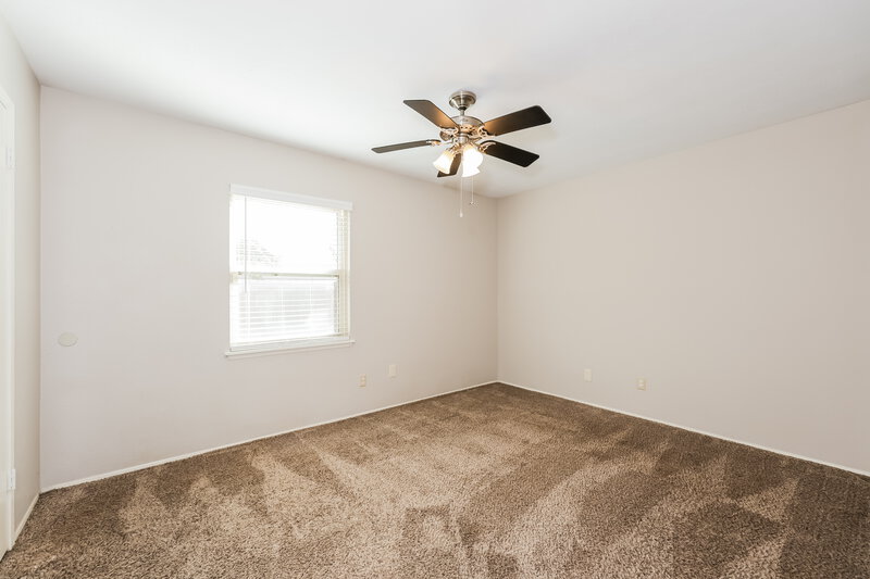 1,725/Mo, 4221 Sweetgum Way Fort Worth, TX 76133 Bedroom View