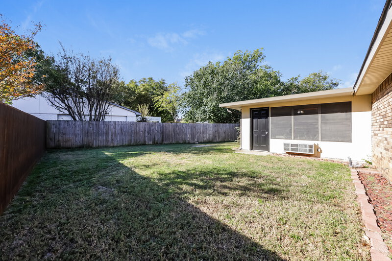 1,725/Mo, 4221 Sweetgum Way Fort Worth, TX 76133 Rear View