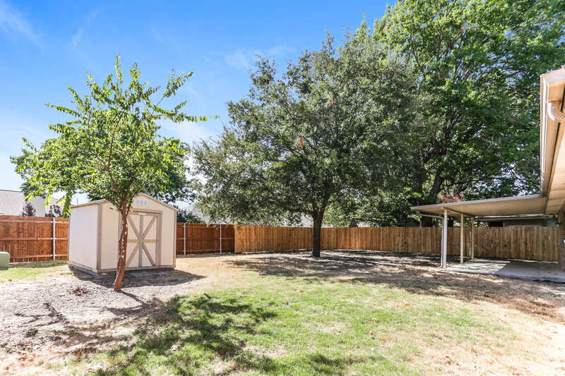 2,095/Mo, 3924 Windflower Lane Fort Worth, TX 76137 Rear View