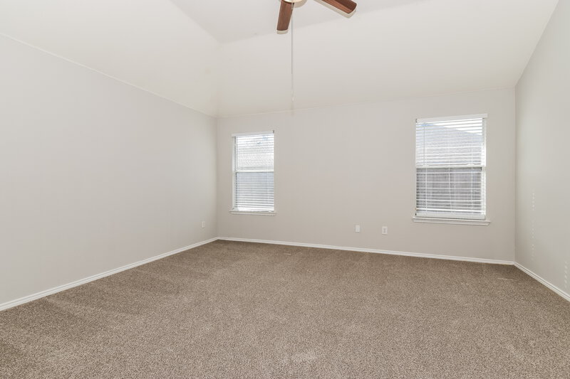 1,840/Mo, 910 Bowie Dr Lavon, TX 75166 Main Bedroom View