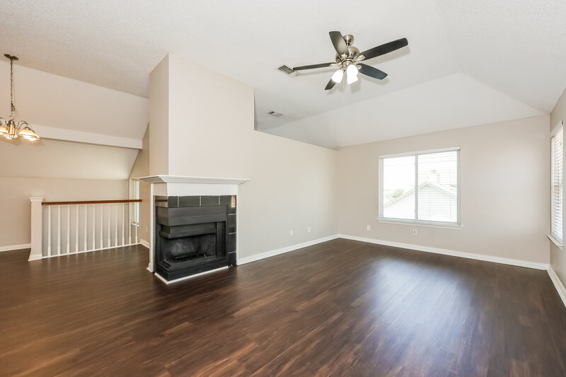 2,245/Mo, 1115 Colbert Lane Duncanville, TX 75137 Living Room View 3