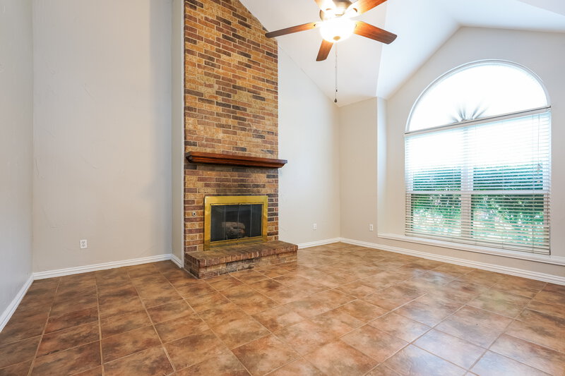 2,550/Mo, 2907 Stinwick Lane Grand Prairie, TX 75052 Family Room View