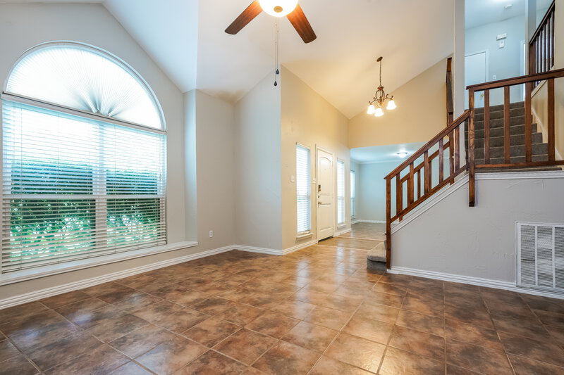 2,550/Mo, 2907 Stinwick Lane Grand Prairie, TX 75052 Family Room View 2