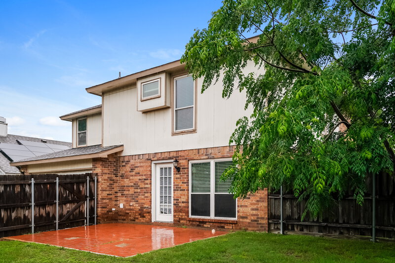 2,550/Mo, 2907 Stinwick Lane Grand Prairie, TX 75052 Rear View