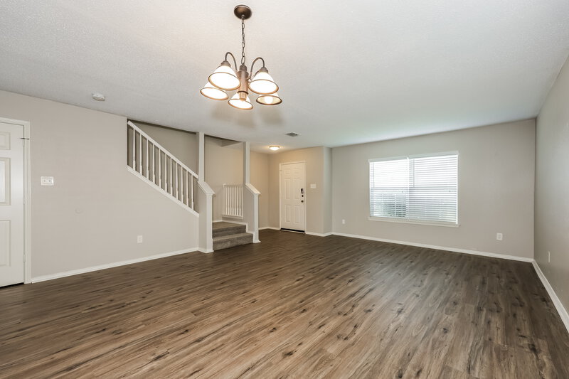 2,735/Mo, 7316 Moon Ridge Court Fort Worth, TX 76133 Living Room View