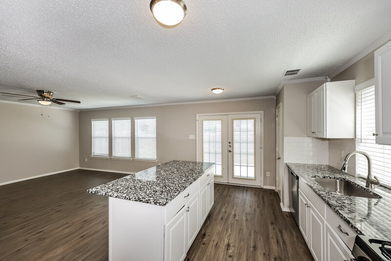 2,735/Mo, 7316 Moon Ridge Court Fort Worth, TX 76133 Kitchen View 2