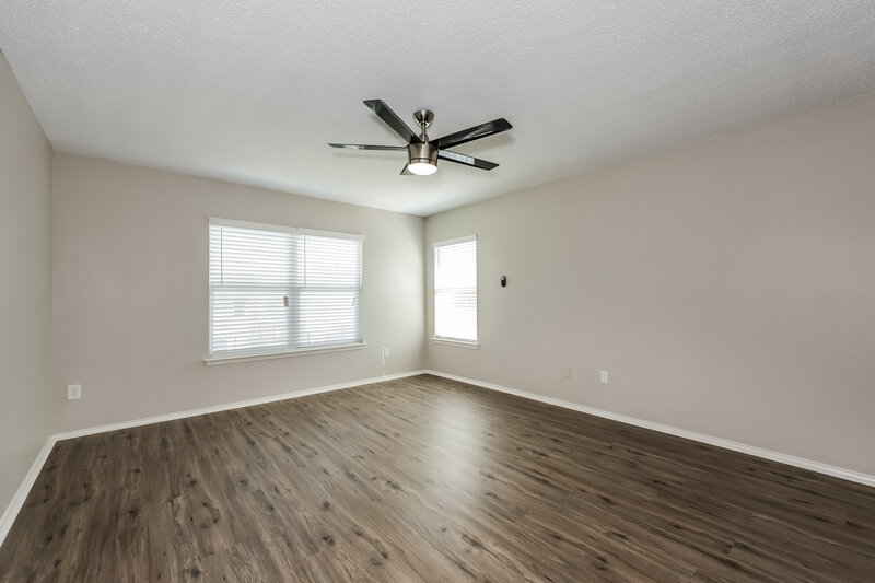 2,735/Mo, 7316 Moon Ridge Court Fort Worth, TX 76133 Main Bedroom View