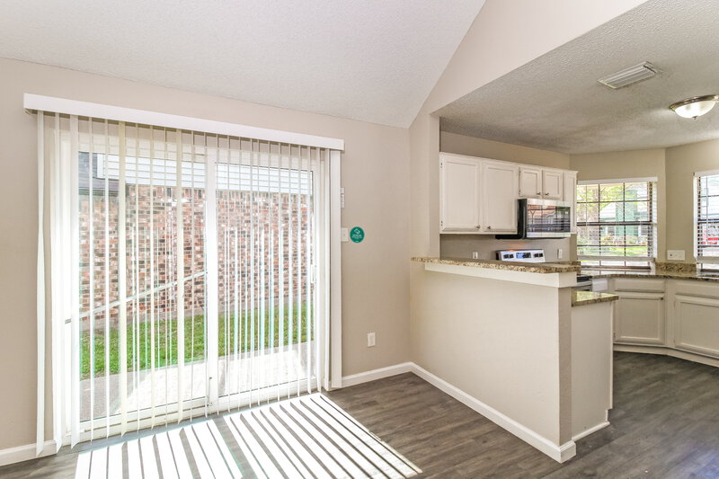2,235/Mo, 1418 Ardmore Dr Arlington, TX 76018 Dining Room View