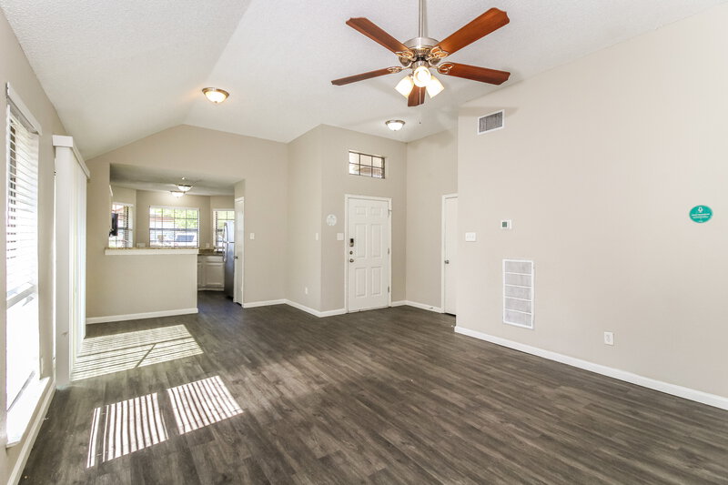 2,235/Mo, 1418 Ardmore Dr Arlington, TX 76018 Dining Room View 2