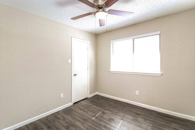 2,235/Mo, 1418 Ardmore Dr Arlington, TX 76018 Bedroom View