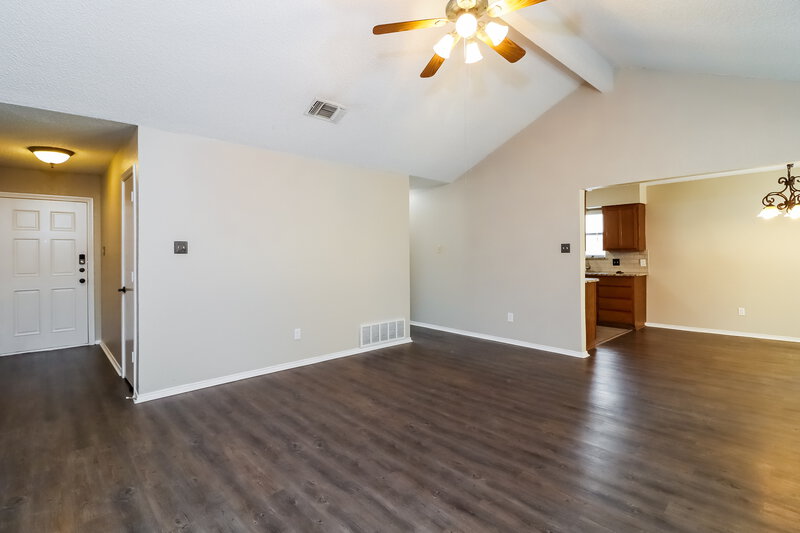 1,950/Mo, 721 Owens Drive Crowley, TX 76036 Dining Room View