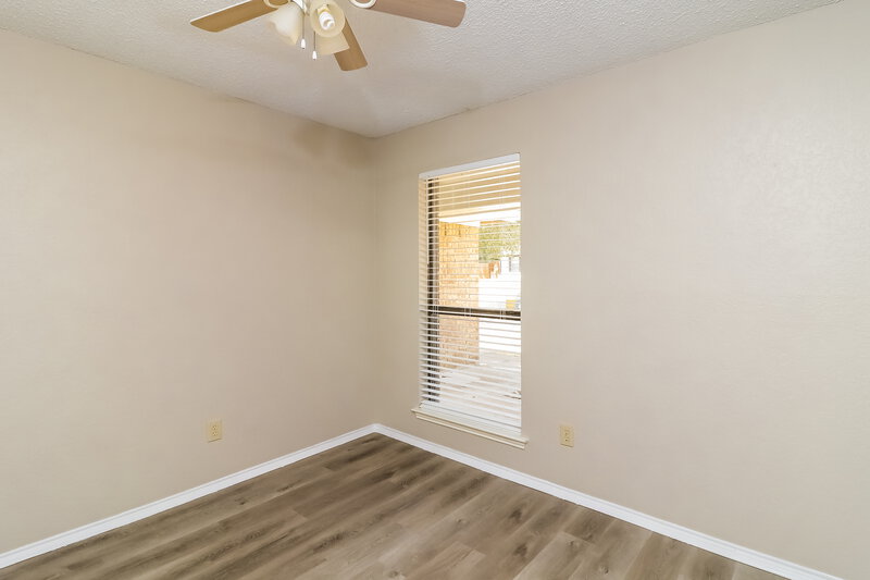 1,950/Mo, 721 Owens Drive Crowley, TX 76036 Bedroom View 2