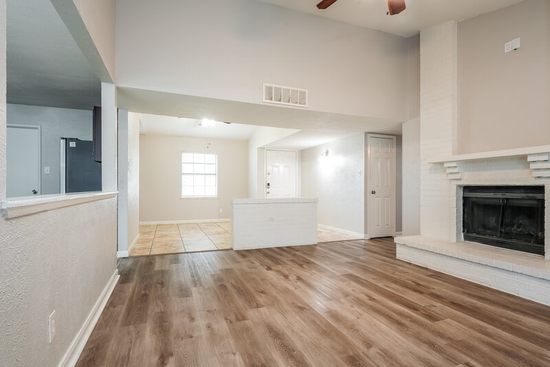 2,180/Mo, 458 Rainier Street Cedar Hill, TX 75104 Living Room View