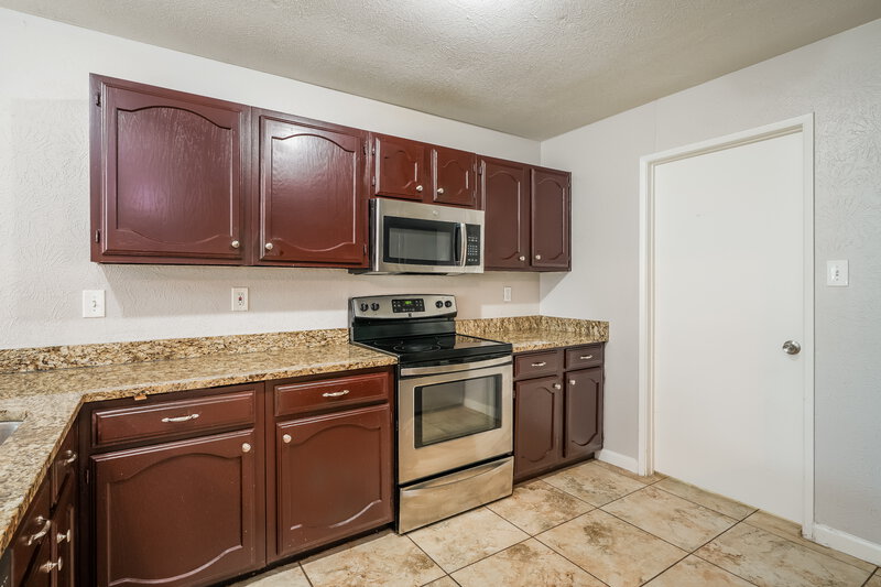 2,180/Mo, 458 Rainier Street Cedar Hill, TX 75104 Kitchen View